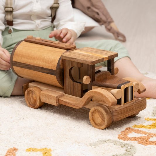 Wooden Large Toy Truck, Handcrafted Piggy Bank, Wooden Nursery Decor, Personalized with Name Engraving / HANDMADE